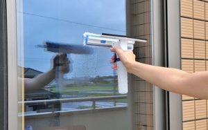 実は早めのスタートがおすすめ！屋外の年末大掃除は今の時期から始めましょう
